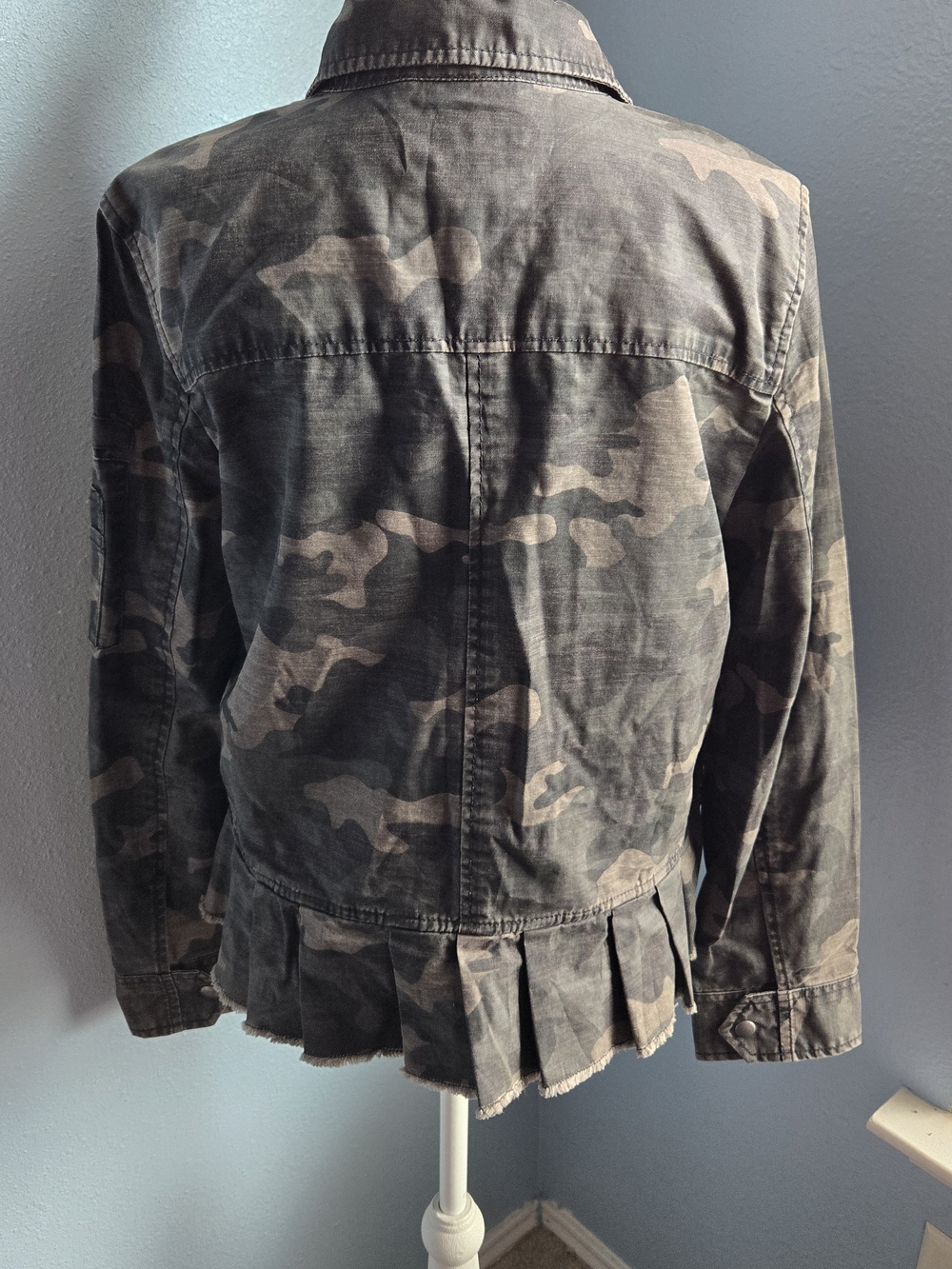 Camouflage Peplum Utility Jacket - Olive Camo - Picture 2 of 4
